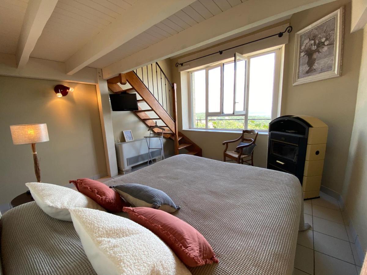 Auberge De La Tour De Brison Sanilhac  Екстериор снимка