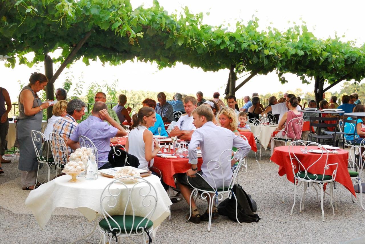 Auberge De La Tour De Brison Sanilhac  Екстериор снимка