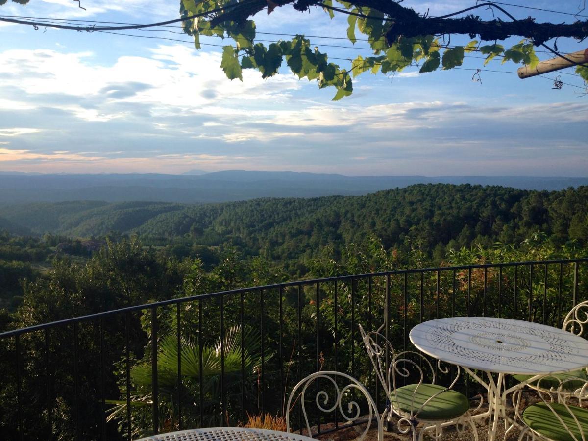 Auberge De La Tour De Brison Sanilhac  Екстериор снимка