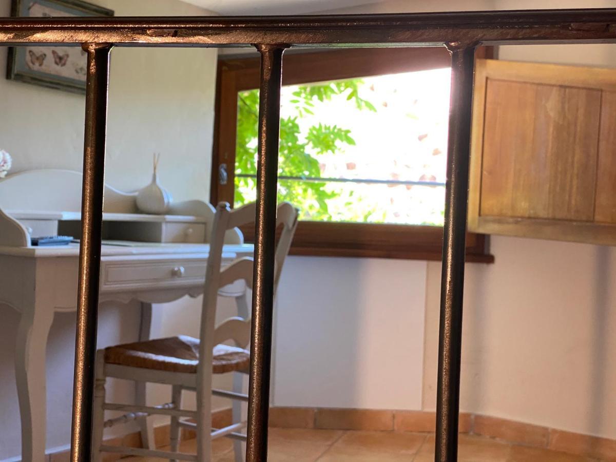 Auberge De La Tour De Brison Sanilhac  Екстериор снимка