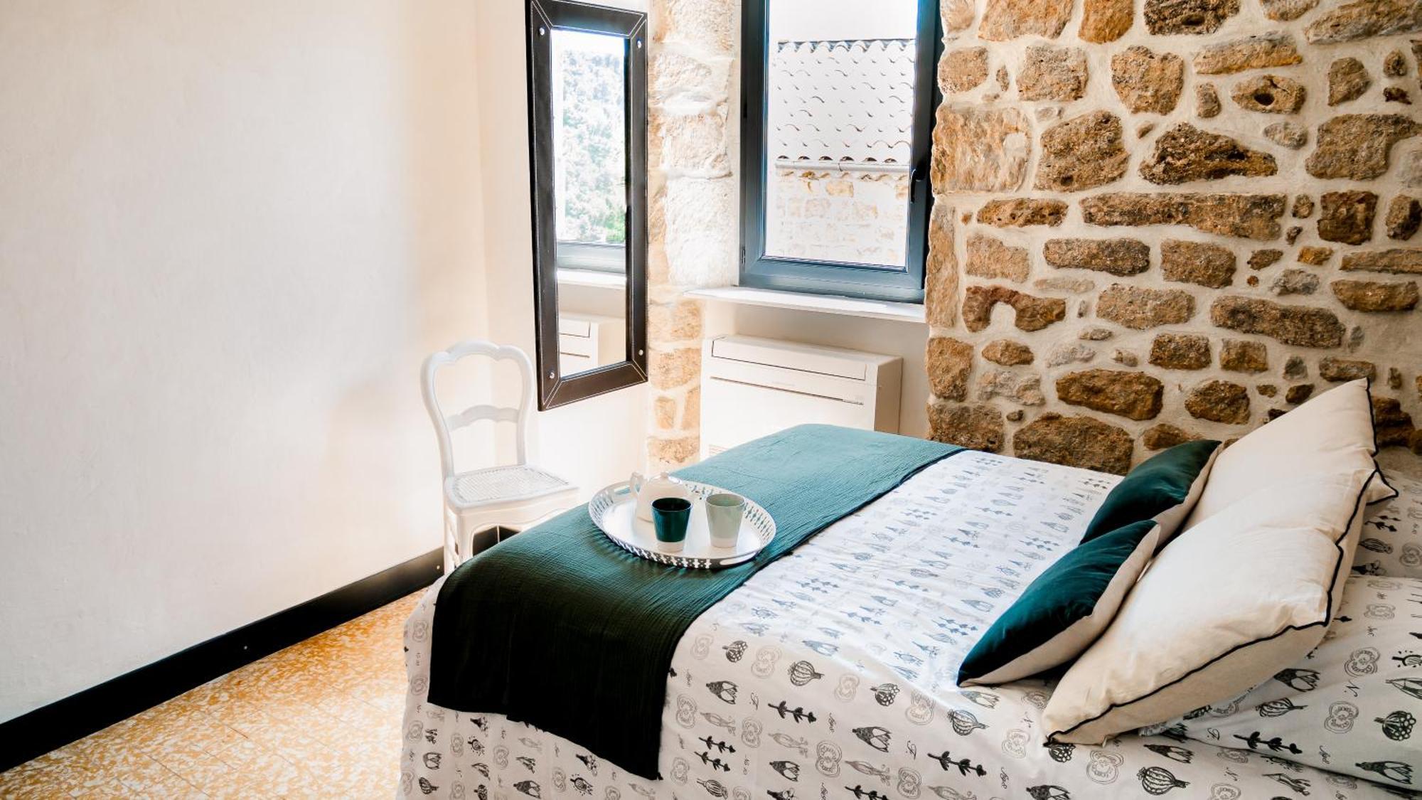 Auberge De La Tour De Brison Sanilhac  Екстериор снимка